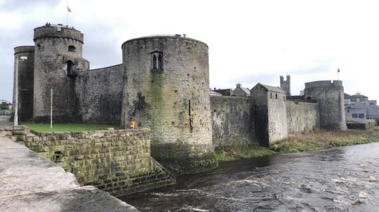 26805481_1682495108473902_363763687412993180_n