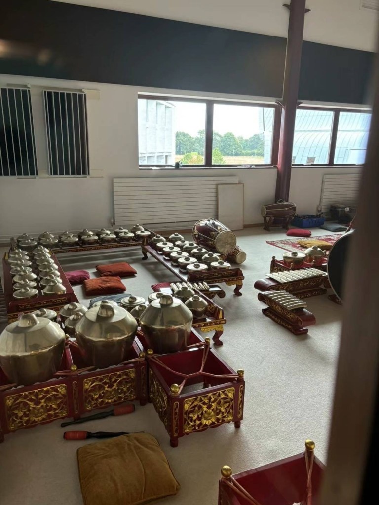 More ethnic instruments